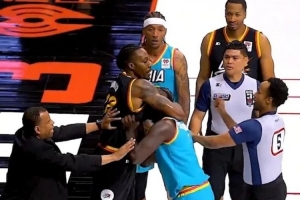 抱摔！Haynes：鑒于兩人都是新秀 BIG3不會對霍華德&師弟追加禁賽