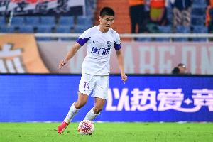 記者談黃嘉輝請假：生活小事不會輕易告假離隊，歸來后多給他鼓勵