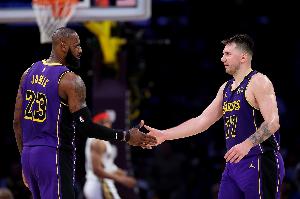 Windhorst：湖人換老板對(duì)其他球隊(duì)不是好兆頭 有資源他們會(huì)更強(qiáng)大