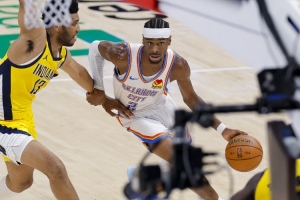 ??蘇群：從不覺得裁判能左右比賽 NBA面對(duì)這倆隊(duì)根本沒必要干涉