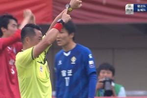 太拼了！鹽城1-0宿遷最后時刻擔架進場 比賽結(jié)束多人原地癱倒
