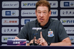 斯盧茨基：每一次申城德比都極其引人注目 客場比賽難度會(huì)更大