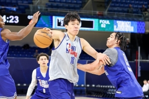 NBA官方賬號(hào)曬瀚森集錦：你們見(jiàn)過(guò)多少如此靈活的大個(gè) 拭目以待