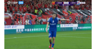 申花1-0領(lǐng)先海港！安德烈-路易斯頭球破門，吳曦助攻
