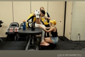 女友曬照安慰哈利伯頓：這段歷程永生難忘 你真是太棒了！??