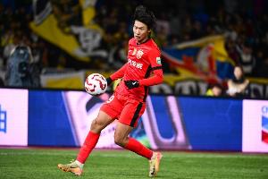 李新翔本賽季送出3次助攻，在上海海港隊(duì)內(nèi)僅次于維塔爾