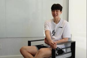 楊瀚森：試訓(xùn)中一度把對手打到破防 最后甚至都不跟我擊掌