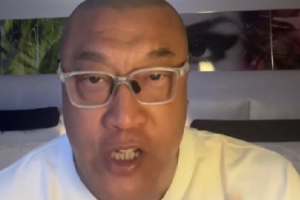 馬健：1個(gè)月前我就說小楊前20被選中 他在開拓者沒太多競(jìng)爭(zhēng)對(duì)手