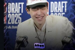 楊瀚森采訪火了！美球迷都愛(ài)上了小楊：大眾寵兒！28年MVP就你了
