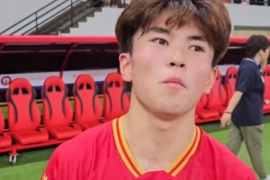 創(chuàng)“蘇超”最快進(jìn)球紀(jì)錄，17歲學(xué)生寇程：沒(méi)球迷就沒(méi)我們的勝利