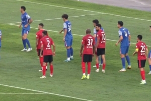半場(chǎng)-申花暫2-0亞泰 朱辰杰破門特謝拉建功路易斯助攻亞泰0射正