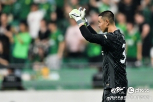 北京國(guó)安主場(chǎng)2-1戰(zhàn)勝云南玉昆，各項(xiàng)賽事跨賽季24場(chǎng)不敗
