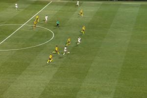 逃過一劫！蒙特雷再入一球被吹越位，多特仍2-1領(lǐng)先！