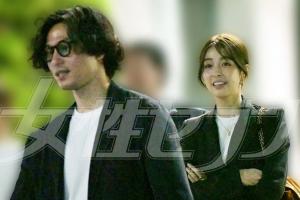 郎才女貌！南野拓實(shí)被拍到與演員女友約會(huì)，兩人2020年開始交往