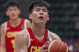 發(fā)揮穩(wěn)定！陳家政U19男籃世界杯場均得到15.4分3板2.1助1.1斷