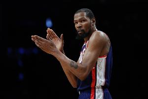 KD：我沒摧毀籃網(wǎng) 我的交易留下了大量資產(chǎn) 我在隊(duì)時(shí)球場(chǎng)座無(wú)虛席