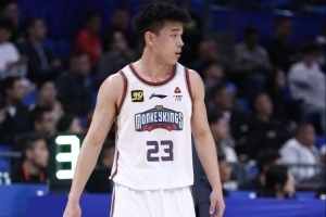 林葳被獨(dú)行俠下屬球隊(duì)選中！媒體人：走出去看看世界 找找差距