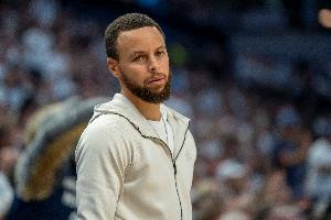 計劃在NBA再打多久？庫里：我不知道 我的合同還剩兩年??