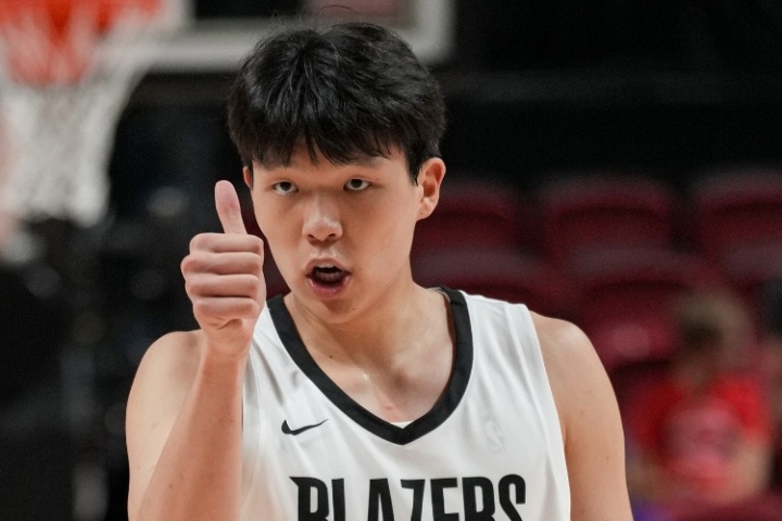??楊瀚森舉火燒天隔扣！美媒Hoop Central驚嘆：楊TMD瀚森！