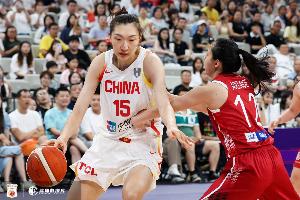 輕松愜意！韓旭16分鐘7中5拿到12分5板 正負(fù)值+23
