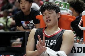 拓記：NBA錯(cuò)失了一個(gè)好機(jī)會(huì) 沒能安排楊瀚森和弗拉格在夏聯(lián)對(duì)決