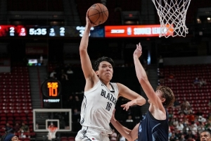 楊?。簵铄呐凼撬谂φ{(diào)整的跡象 NBA的背靠背是必修科目