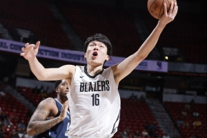 官方點(diǎn)贊???NBA官推：開拓者新秀楊瀚森的腳步太棒了??