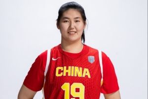 中國女籃在如何給張子宇傳球方面還能做得更好 外線需進一步提升