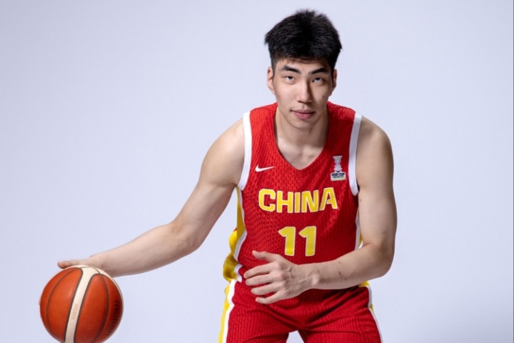 拿下荷蘭！中國(guó)男籃3人上雙：余嘉豪16+10 王俊杰&胡明軒各得13分