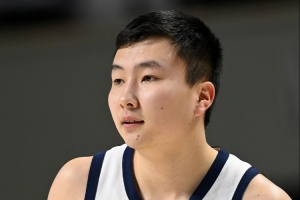出手很多！富永啟生13投4中&三分8中2 得到12分正負(fù)值+6