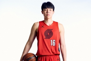 巴特爾+鞏曉彬：張子宇、楊瀚森這兩人是中國籃球未來十年的期待