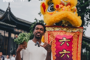 小吧現(xiàn)場直擊??蒙克中國行day1??品茶 練習詠春 感受舞獅文化