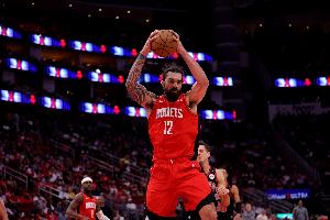 當(dāng)打之年！NBA官方祝“海王”亞當(dāng)斯32歲生日快樂??