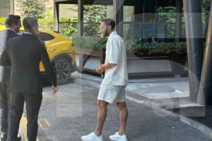 記者：恰爾汗奧盧昨晚抵達伊斯坦布爾，今天將進行一些轉會談判