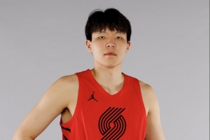 體壇周報(bào)：楊瀚森是夏聯(lián)表現(xiàn)最好的首輪新秀中鋒 他是NBA的驚喜