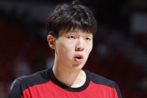 楊瀚森不打！即便周琦歸隊(duì) 中國(guó)男籃也將更多使用余嘉豪&胡金秋