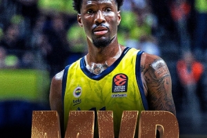 太陽介紹新援海斯-戴維斯：歐洲籃球聯(lián)賽最終四強(qiáng)MVP&單場得分王