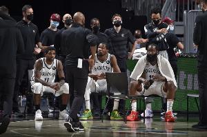 歐文：不會因生意影響和杜登的兄弟感情 我們一起見證NBA市值騰飛