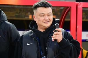 青島媒體：青島足球人口80萬(wàn)，社區(qū)球隊(duì)1200支&每年球賽6000余場(chǎng)