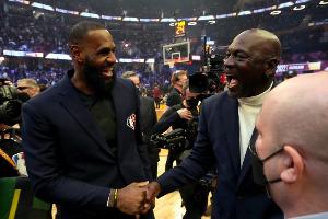 Ronnie談2K最強球員：96喬丹、15老詹、02鯊魚、16庫里或09科比