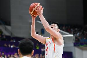 媒體人：胡金秋在亞洲杯打五沒問題&是頂尖中鋒水準 索托今年不打