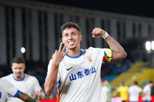 魯媒：泰山外租小將表現(xiàn)搶眼，克雷桑接受治療下輪能否出場待定