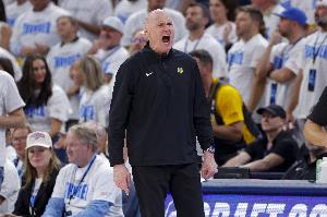 卡萊爾：在當(dāng)今NBA更好的陣容深度比依靠兩三個(gè)頂尖球員更重要
