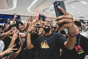 丁威迪中國行——出發(fā)咯，今天有沒有人在西湖偶遇丁局