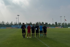 青少年足球聯(lián)賽男子U15組總決賽 上海海港U15以3比2大連英博U15