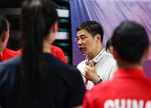 媒體人：籃協(xié)敢在女籃新敗時(shí)讓楊瀚森休戰(zhàn) 也敢讓郭士強(qiáng)帶親兵