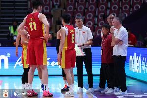 媒體人：澳大利亞對(duì)抗能力很強(qiáng) 中國(guó)的體力會(huì)經(jīng)受越來(lái)越大的考驗(yàn)