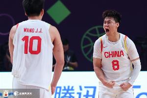 趙睿談王俊杰：小孩蠻有心思的&很爭強(qiáng)好勝 他在一點(diǎn)一點(diǎn)變好