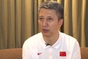 中國男籃靠什么能從低谷里走出來？郭士強(qiáng)：抓訓(xùn)練 抓團(tuán)隊(duì)凝聚力