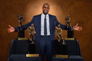 記者評21世紀至今各大獎項：詹姆斯包攬MVP 最佳防守球員最佳新秀